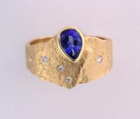 9-10-880 Rockhammered tanzanite ring, 18k by Ross Coppelman